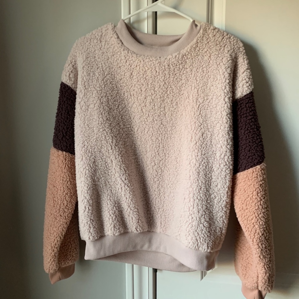 Fuzzy Sherpa pullover